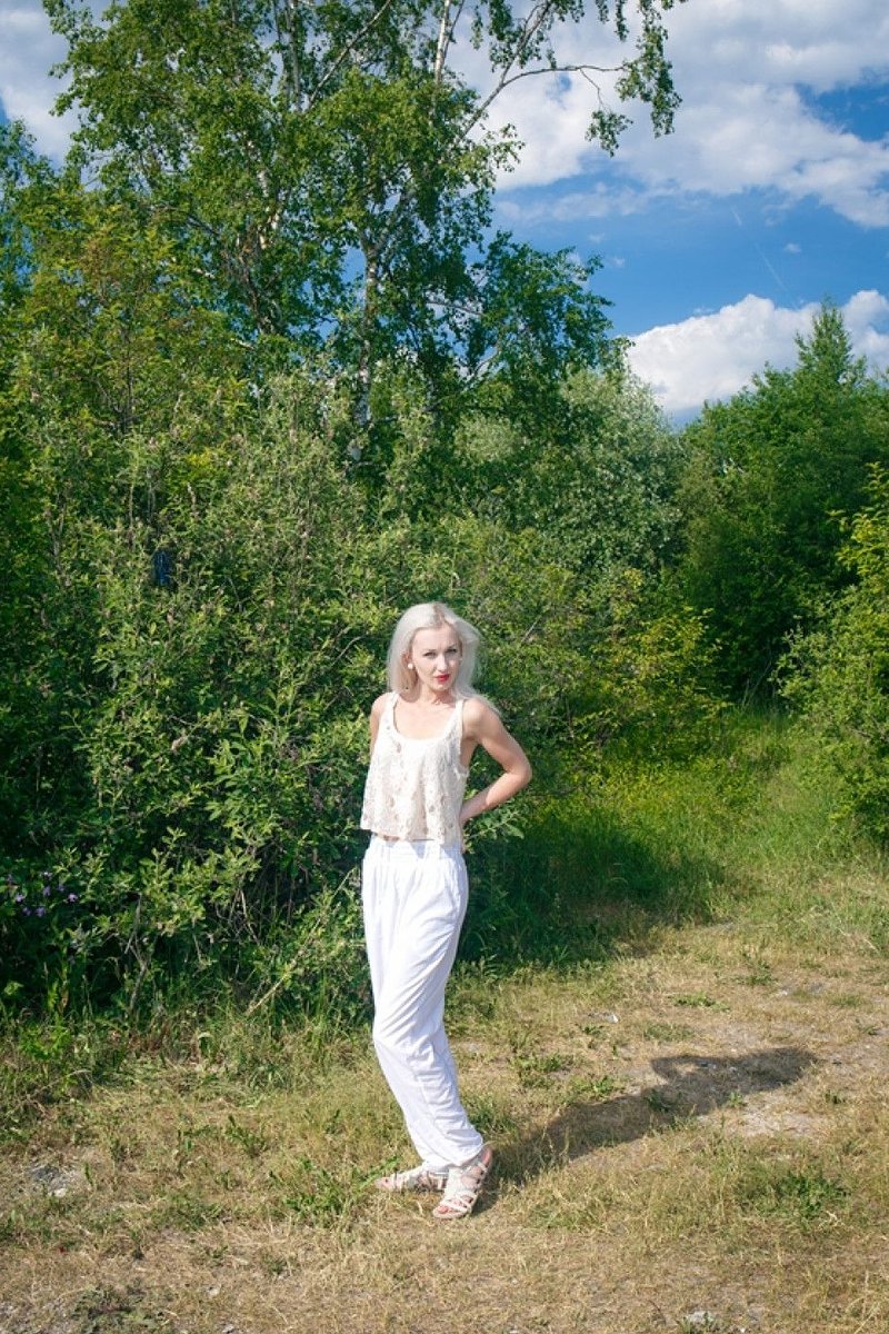 Виктория, 21